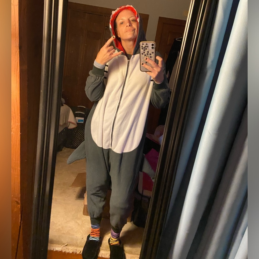 SHARK ONESIE UNISEX SIZE X-SMALL~ZIP UP~WARM & COMFY!!!